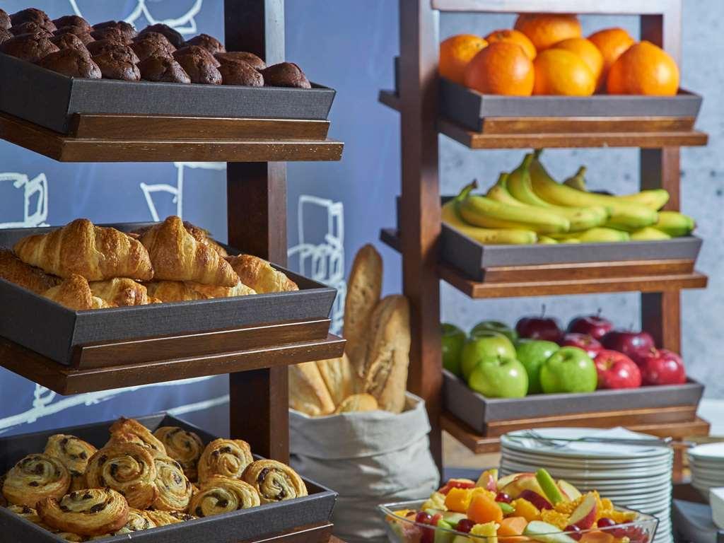 Ibis Budget Belfast City Centre Restaurang bild
