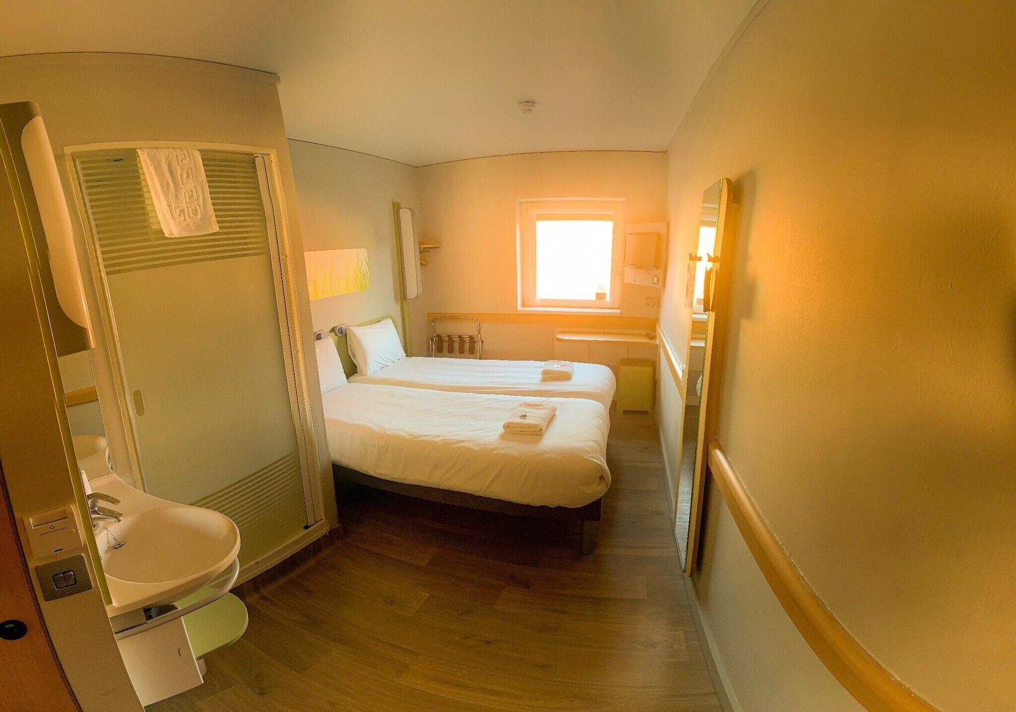 Ibis Budget Belfast City Centre Exteriör bild